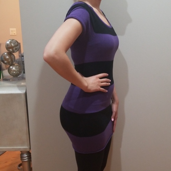 H&M Short Sleeve Sweater Dress Size 2 - Picture 2 of 3